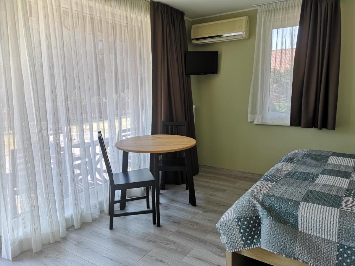 Atostogos Pervalkoje Apartment